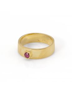 Кованое кольцо с позолотой и рубином