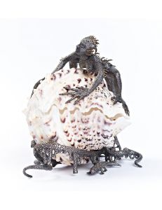 Figurine-box "Pearl shell"