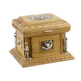 Wooden jewelry box 